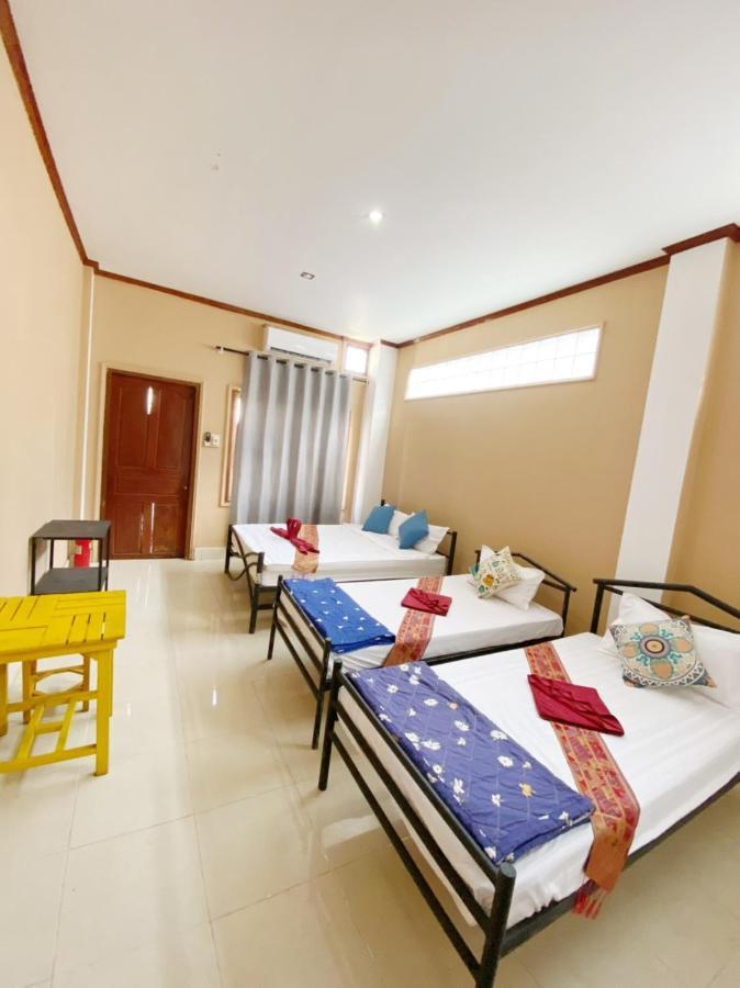 Ali Local Home Vientiane Exteriör bild
