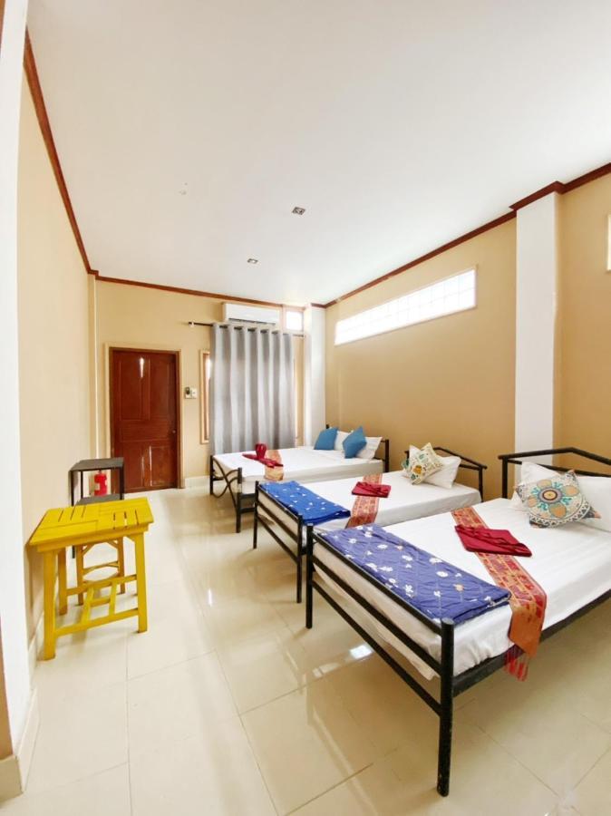 Ali Local Home Vientiane Exteriör bild